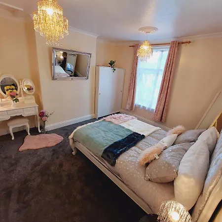 Apartament Elegant And Two Bedrooms House Bristol