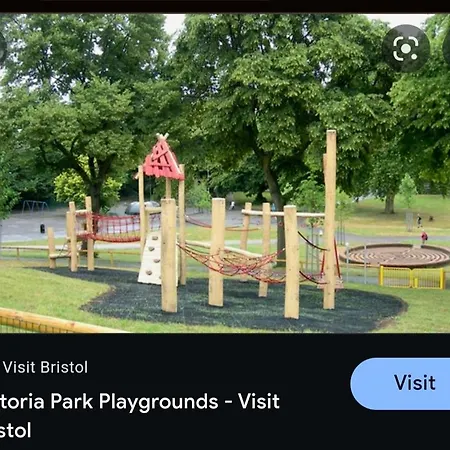 Elegant And Two Bedrooms House Μπρίστολ