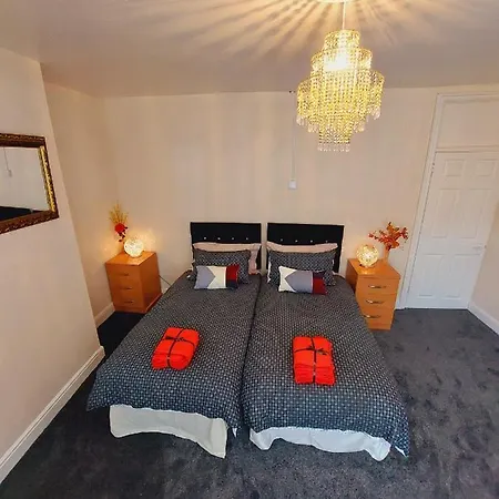 Elegant And Two Bedrooms House * ブリストル
