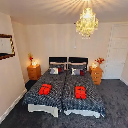 Elegant And Two Bedrooms House * Bristol