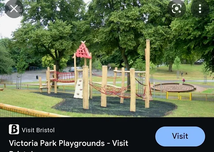 Elegant And Two Bedrooms House Bristol