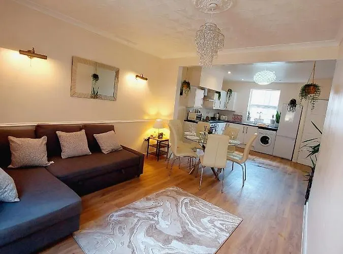 Elegant And Two Bedrooms House